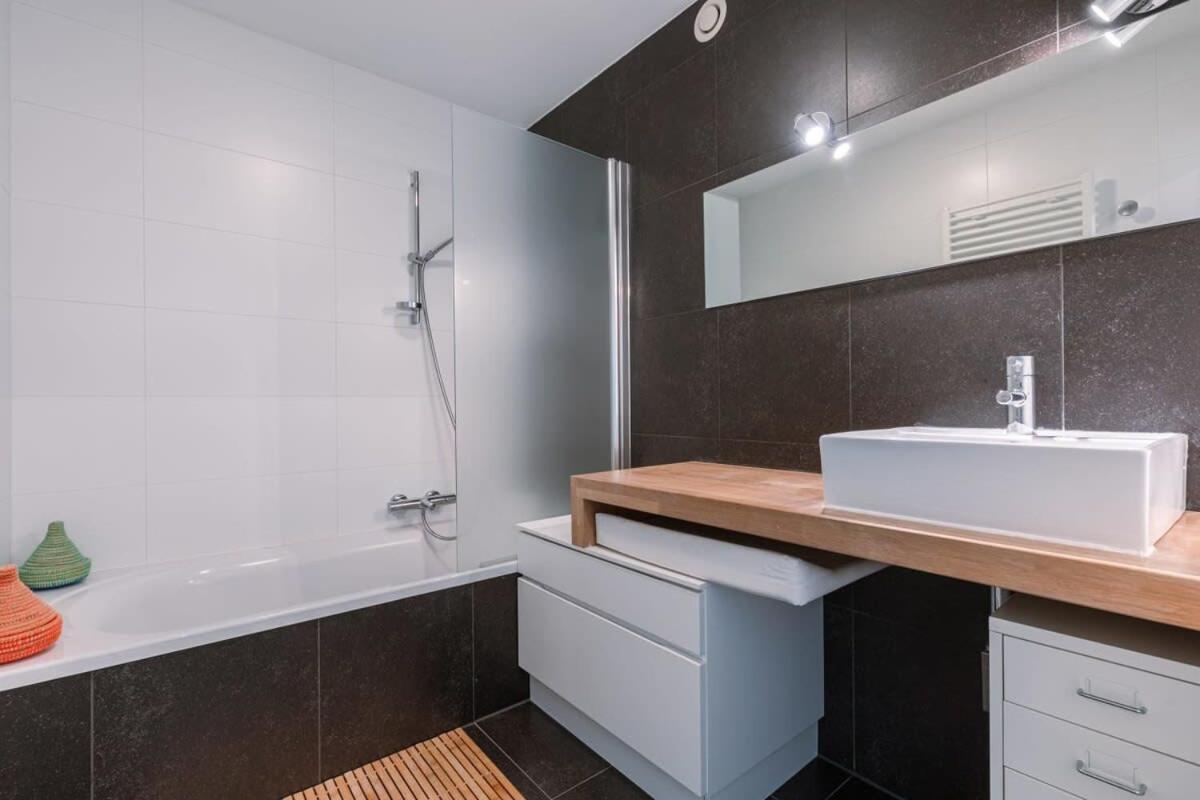 Bright Apartment Nearby The Beach In דה האן מראה חיצוני תמונה